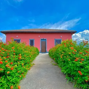 Villa Cs Fronte Etna, Centuripe