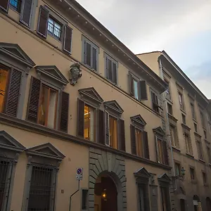 lungarno-pontevecchio.it-tuscanyhotel.com/